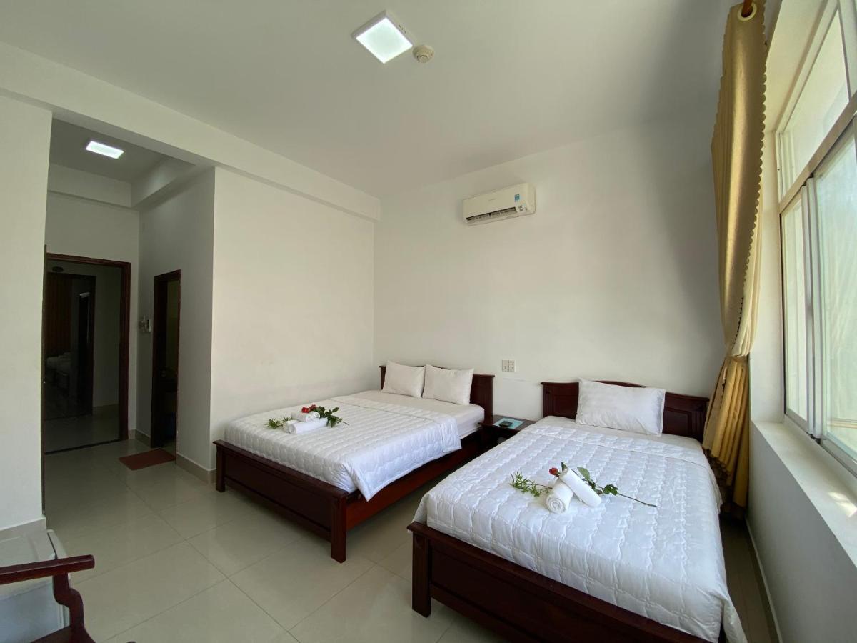 Con Dao Guesthouse Chi Khu Co Ong Exterior photo