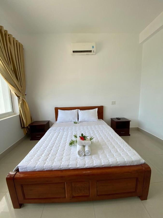 Con Dao Guesthouse Chi Khu Co Ong Exterior photo