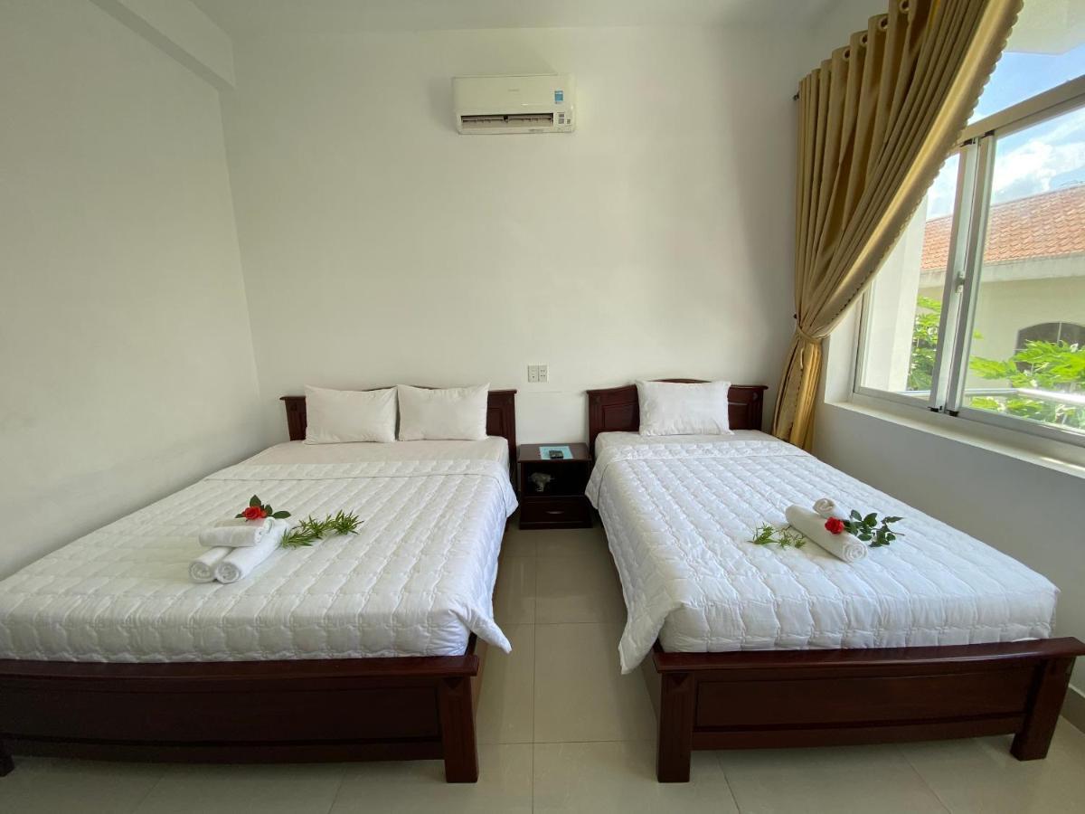 Con Dao Guesthouse Chi Khu Co Ong Exterior photo