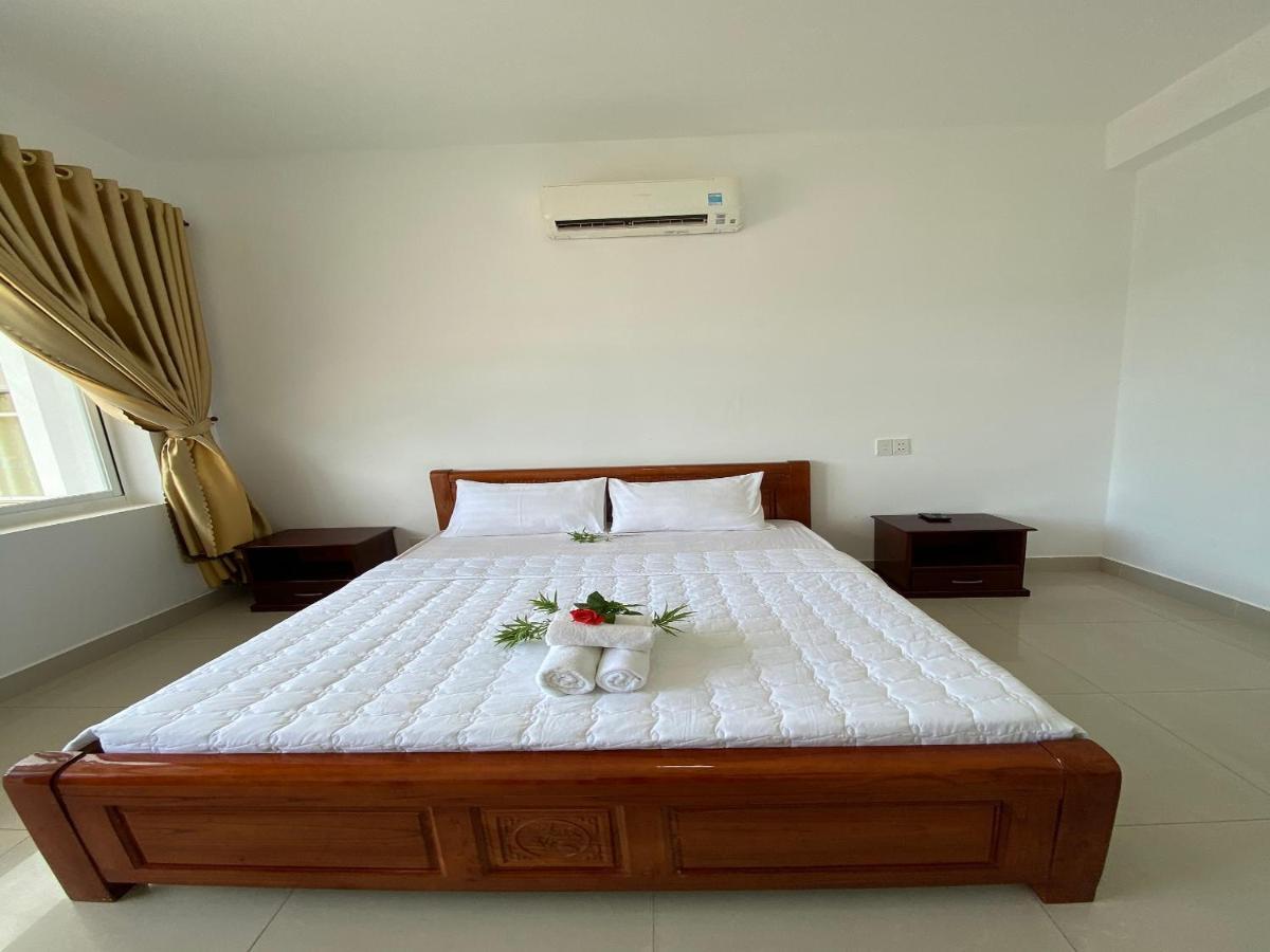 Con Dao Guesthouse Chi Khu Co Ong Exterior photo