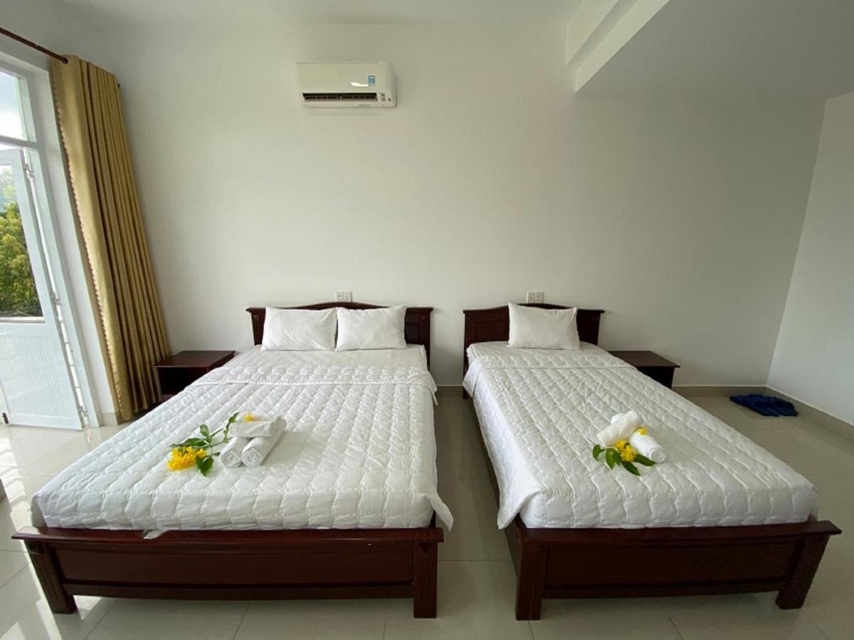 Con Dao Guesthouse Chi Khu Co Ong Exterior photo