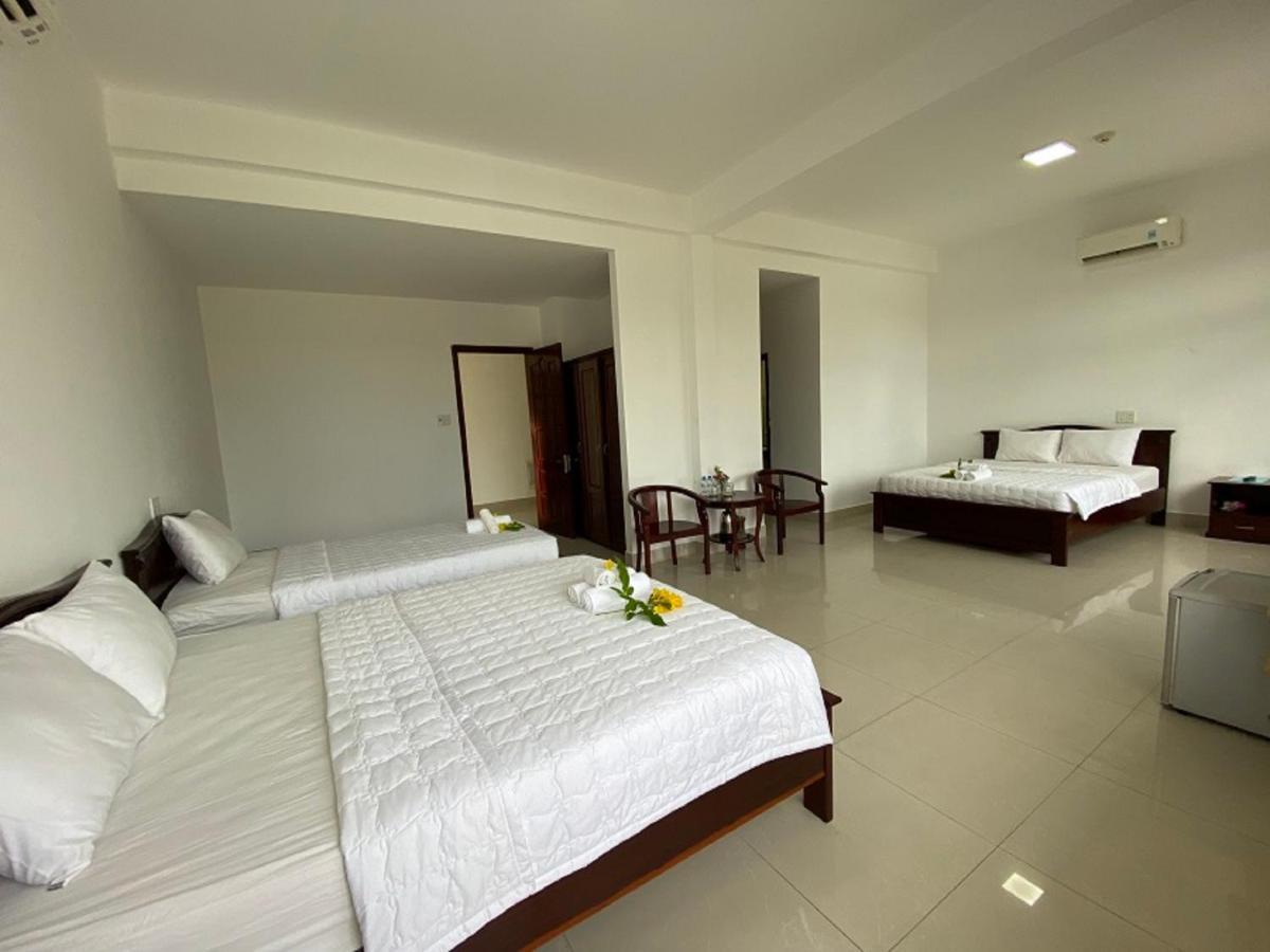 Con Dao Guesthouse Chi Khu Co Ong Exterior photo