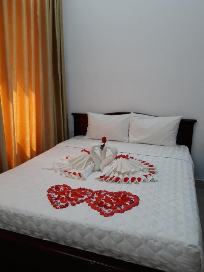 Con Dao Guesthouse Chi Khu Co Ong Exterior photo
